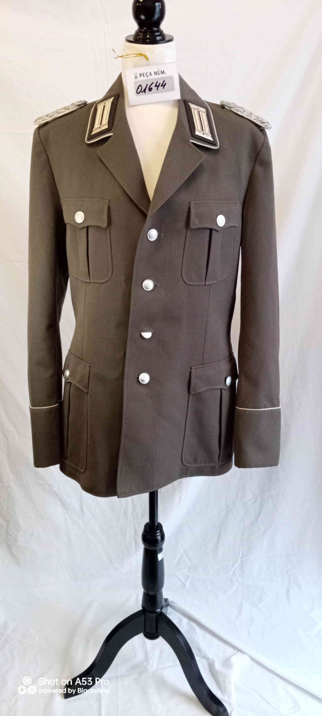 jaqueta uniforme militar gris amb galons